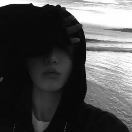 黑白高清男头像