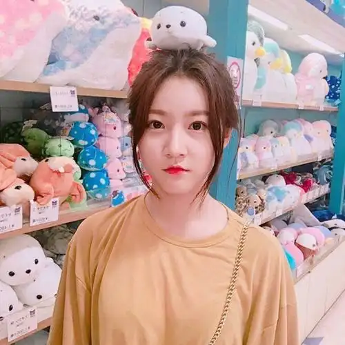 女生头像韩国金赛纶