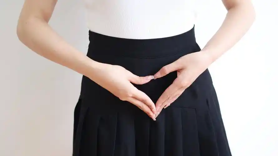 孕期有褐色分泌物,可能是这4种原因引起的,需尽早了解_宫颈_孕妇_情况