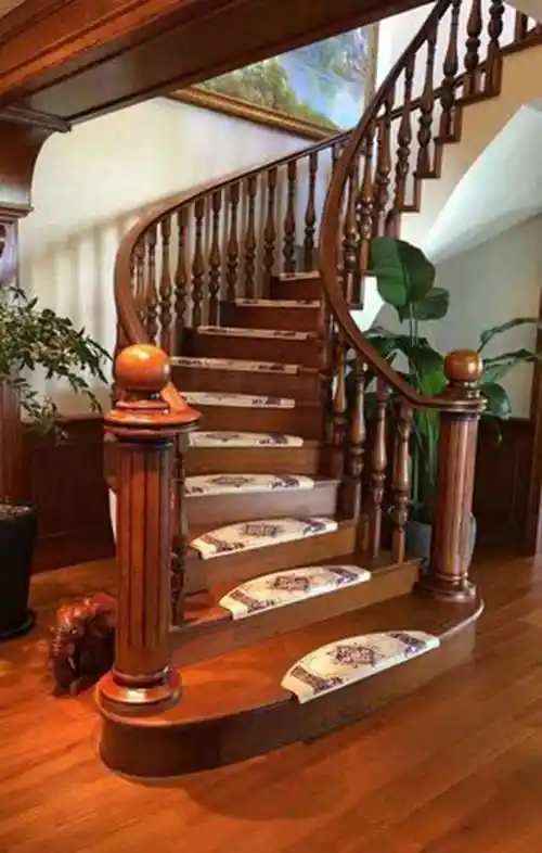 沾益实木楼梯的基本结构