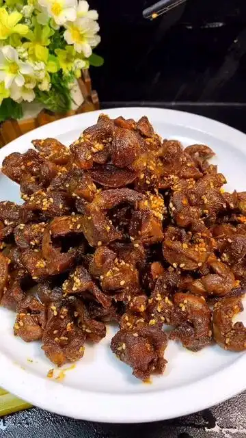 烧烤味的炸鸡胗,假期和家人朋友喝点小酒!