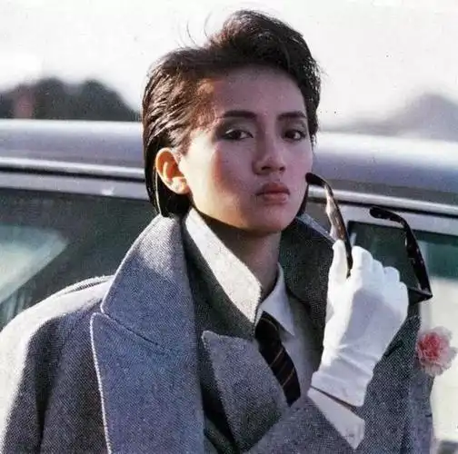 岁末迎新的红领巾广播稿