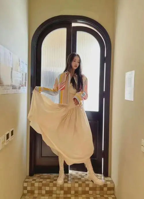 青春美少女姜贞羽是止不住心动的感觉