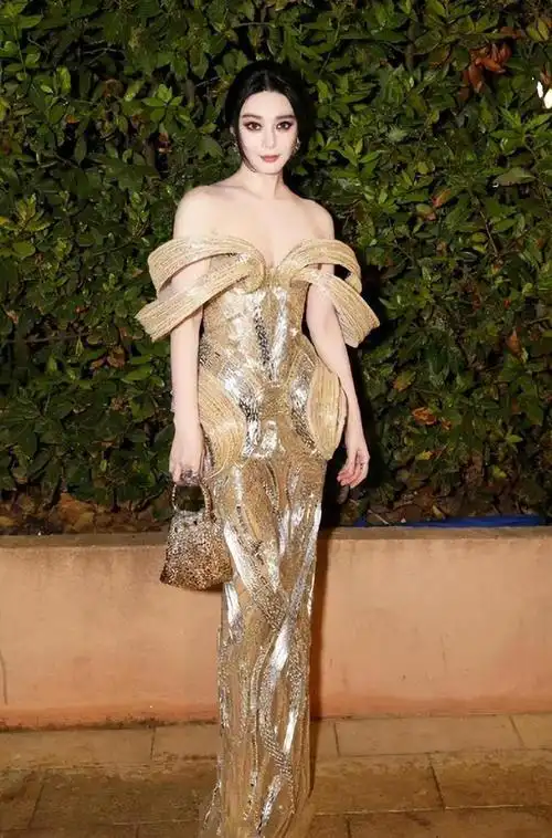 41岁范冰冰强势复出,背后疑似有大佬撑腰,可惜她霸气已不在_生活资讯