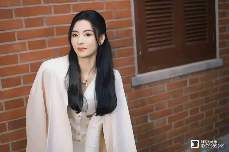 张柏芝患癌症孩子由谢霆锋抚养三胎生父传闻经纪公司正面回应了