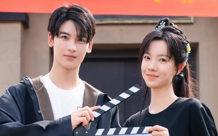 黄俊捷深陷"劈腿门",我却担心他的新剧,李庚希庄达菲有点惨_合作_花好