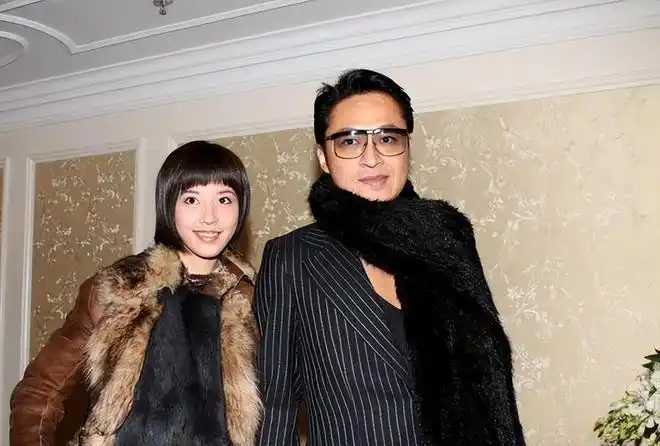 吴佳尼和马景涛离婚5年一个艰难度日一个39岁独自养两娃