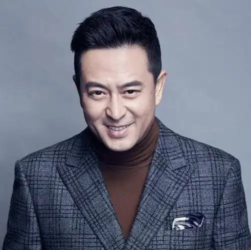 同样是中年男演员刘奕君段奕宏想拍感情戏张嘉译我真演够了