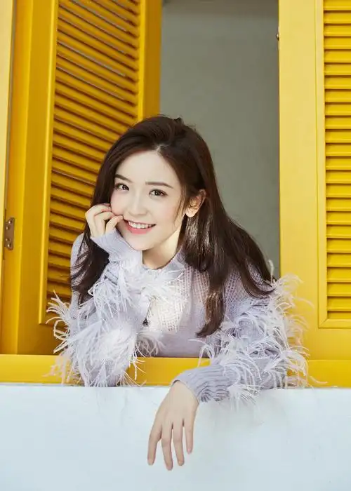 糖果少女金雯昕今年夏天最甜女演员出现了