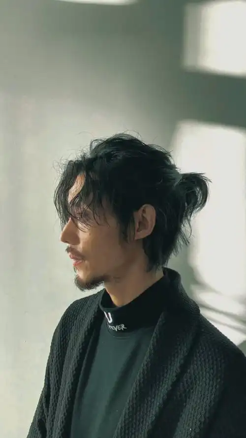 来一个完整版的武士头吧,日系男士发型-度小视