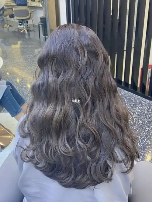 中长发烫这种水波纹慵懒感蛋蛋卷好好看!