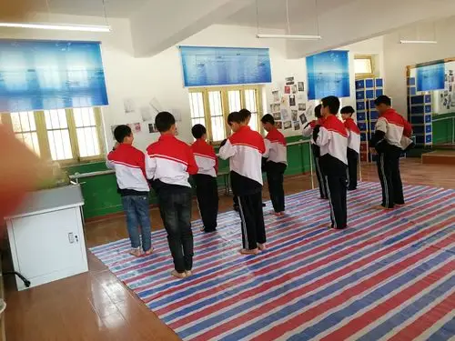 【零口街办孟塬小学】开展春季体检活动