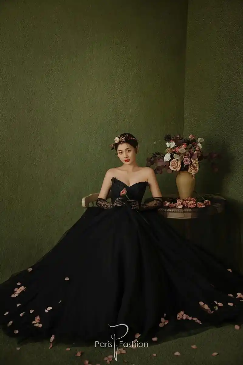时尚巴黎婚纱摄影大胆前卫的黑色鱼骨婚纱 - 抖音