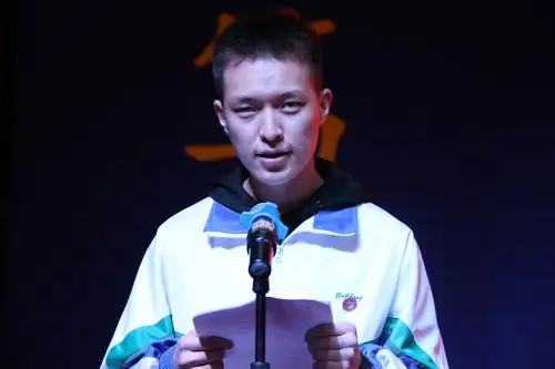 拥抱青春,追逐梦想 ——银川二中举行2020级高一年级期中考试表彰大会