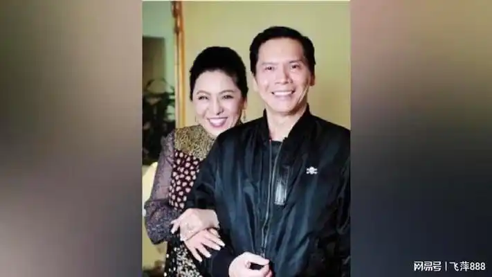 被老公宠了几十年的向太陈岚,到底有多强?