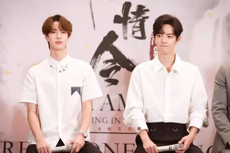 肖战,王一博,谁的咖位名气更大?