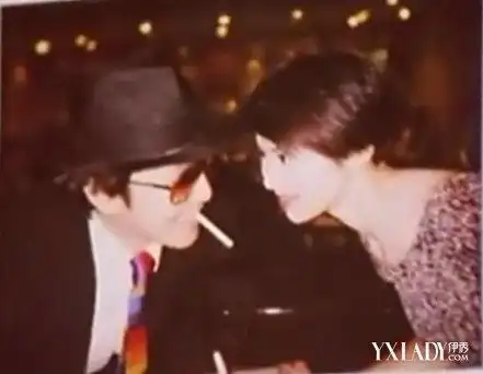 【图】回顾周星驰袁咏仪合影 揭开星爷和袁咏仪不得不说的故事