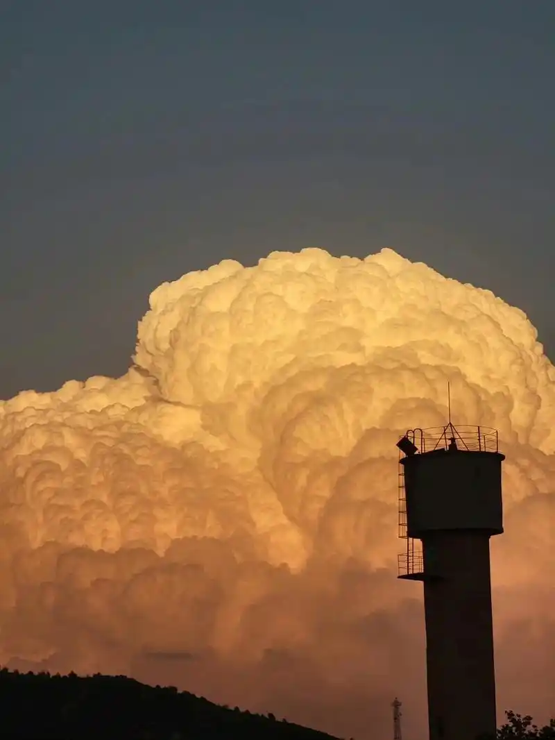 云朵朋友圈背景图.#治愈系风景 #好看的背景图 #头像控 # - 抖音