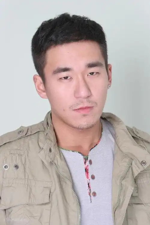 资料图片孽债2主演张默定装照43