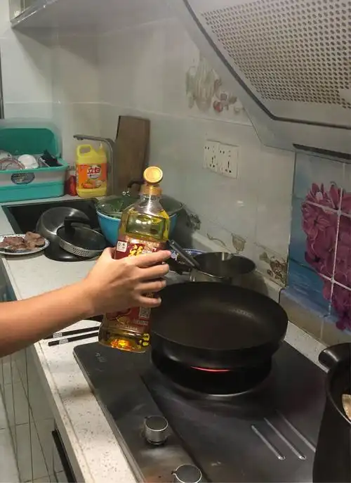 初一2班车咏珊家政作业——煎鱼(很正经的一次炒菜)