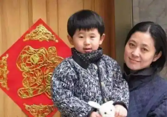 倪炜个人资料倪大红的妻子倪炜照片本文共2371字