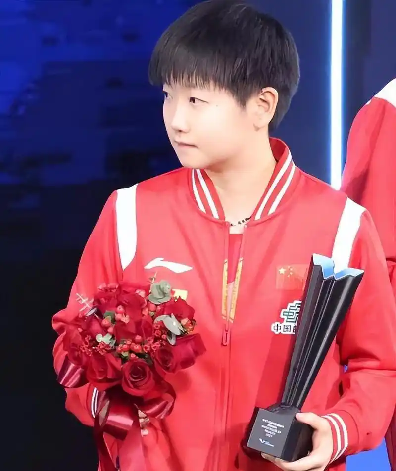 是不是太轻狂了?蒯曼和父亲称马龙已老,评价孙颖莎引发争议