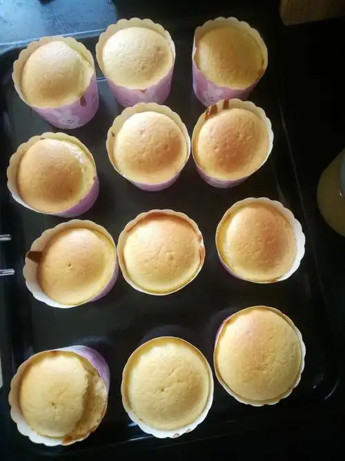 家庭版纸杯蛋糕的做法