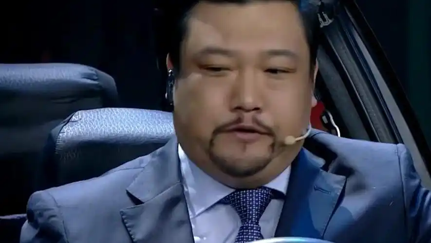 欢乐喜剧人贾冰和赵本山喝酒参演乡村爱情10