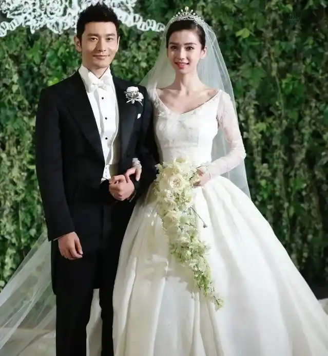 杨颖人脉大盘点|马上快来谈一谈你们觉得杨幂和杨颖谁更胜一筹?