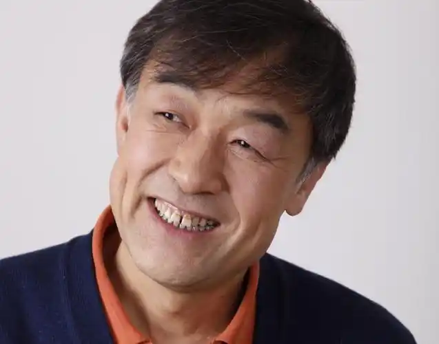 经常演配角的十位老戏骨,白志迪第七,吴孟达第八