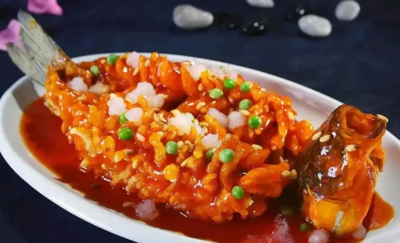 国宴的10大经典菜:  第1名:开水白菜      川菜  第2名:红烧狮子头