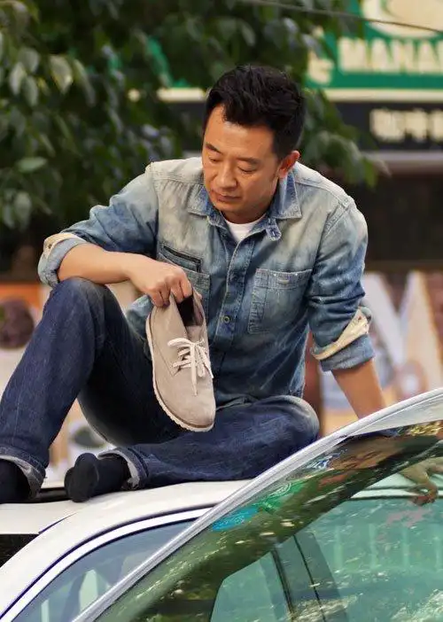 《咱们结婚吧》全集开播 黄海波微博自曝遭冤家高圆圆恶搞