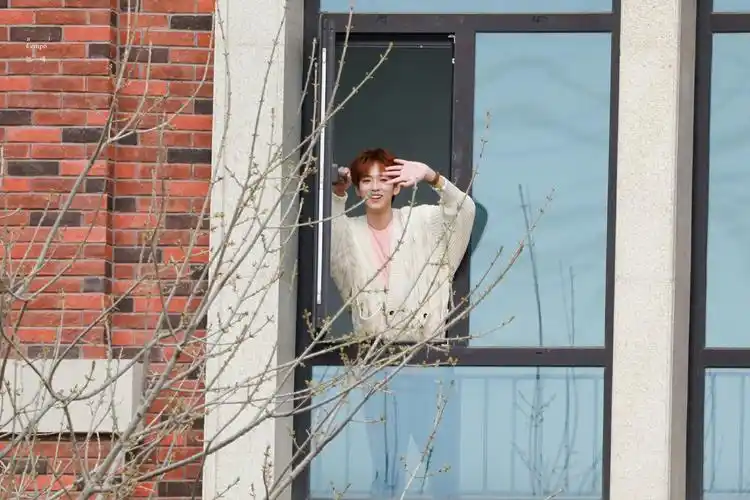 有哪些帅到爆炸的余景天照片图片壁纸? - 知乎