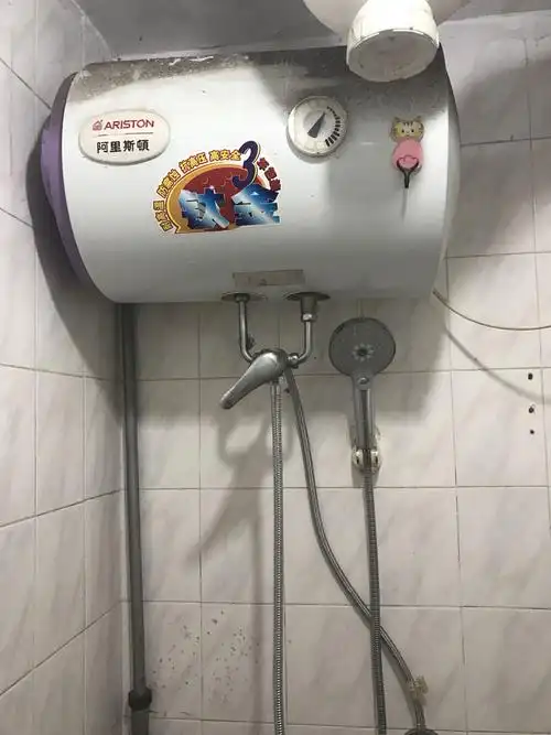 求助老式阿里斯顿热水器怎么把水上到水箱里