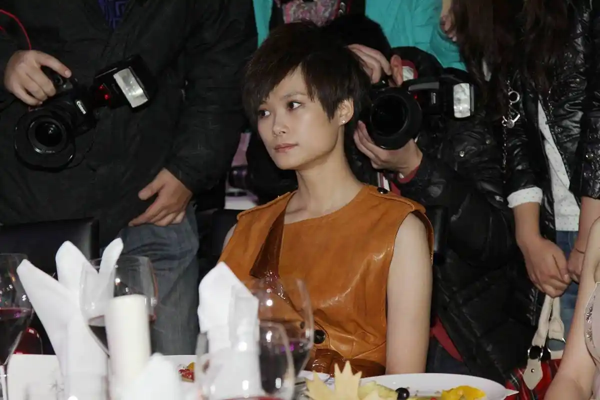 关于李宇春怀孕的消息,成为了众多网友关注的焦点.