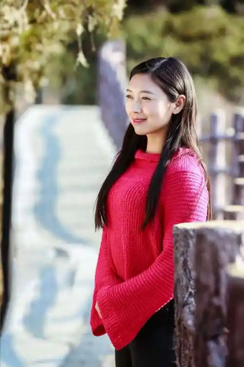 女人四十,一定要记得常去看看父母,父母老了,时日无多,多陪陪老人