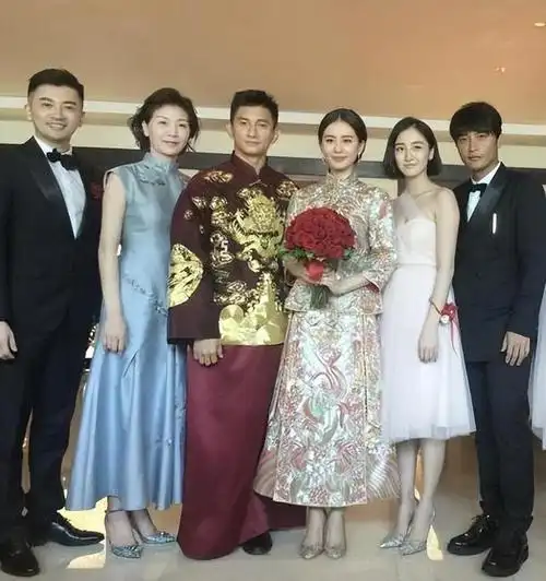 回顾吴奇隆:尽管岳母比自己小2岁,给她尽孝也能坦然