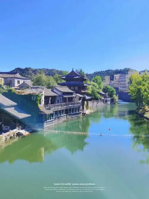 俯瞰古北水镇全景园光影音乐水舞秀:震撼光影音乐水舞秀夜游司马台