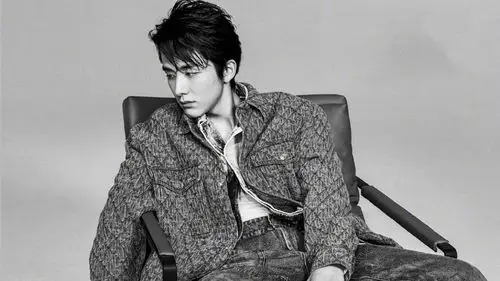 精选一组张新成最新超酷壁纸,张新成最新酷帅大片来袭