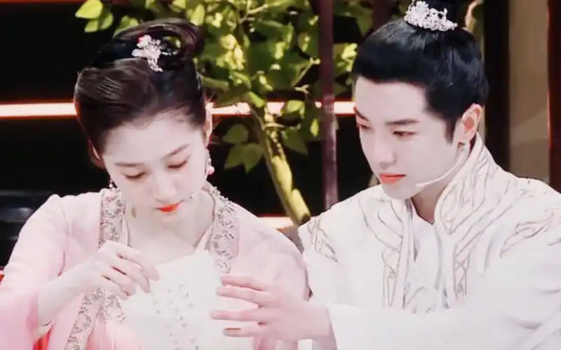 【华晨宇x关晓彤】这就是古代在春日里出游的公子小姐该有的样子吧