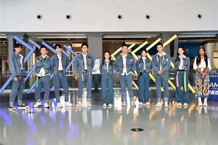 奔跑吧9今晚欢乐开播跑男团开启职场历险全员上演花式摸鱼