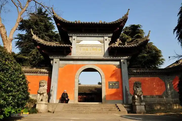 游和县霸王祠泡香泉湖温泉霸王祠
