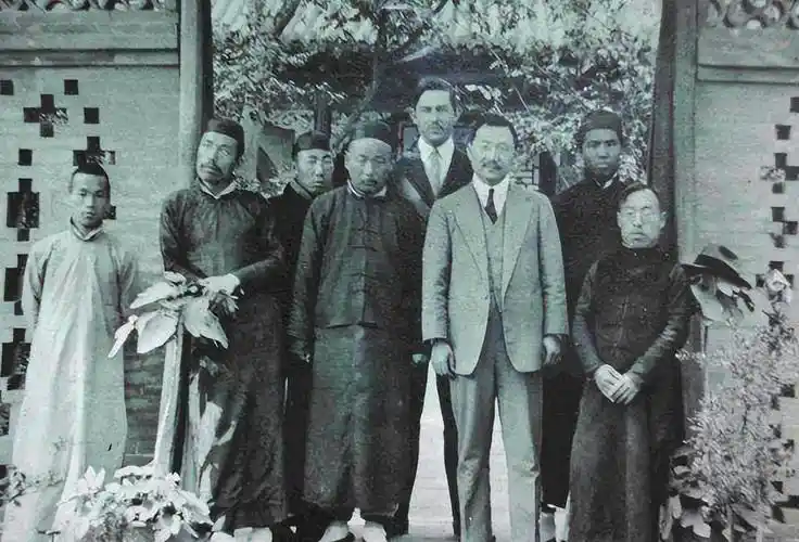 原创缔造宋氏王朝民国时期最有财力的女性宋霭龄却输在贪字上