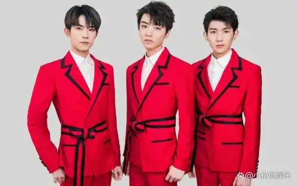 tfboys合体排练,新鲜合照出炉,易烊千玺,王源将飞西安