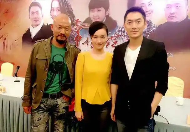 猎冰斌子群演奋斗成黄金配角外表凶狠生活中是暖心丈夫