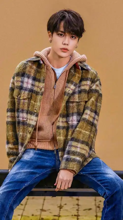 高冷酷帅男神林彦俊时尚帅气迷人写真