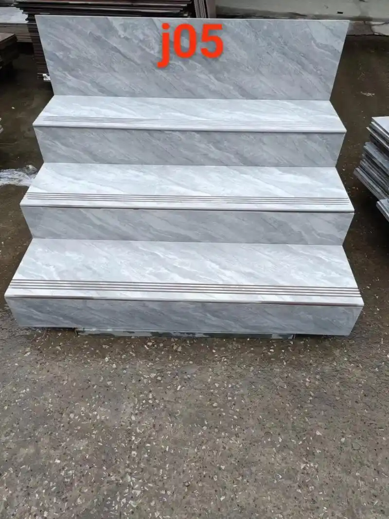 瓷砖楼梯踏步效果图 #瓷砖批发 #今年最新款的地板砖 新款 - 抖音