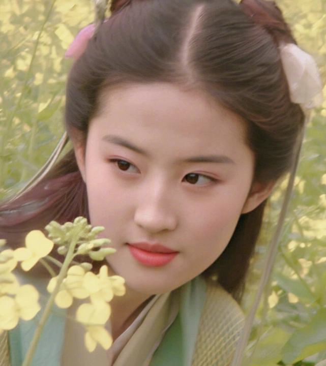 刘亦菲年轻时候太野性!下半身的腿部线条全然得以显露出来