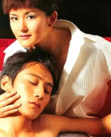 网友扒出谢娜和前男友刘烨,和现在的老公张杰,直言太幸福了!