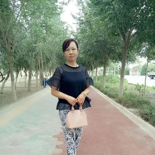 49岁丧偶女征婚照片(id:100106554)_新疆阿克苏征婚交友_珍爱网